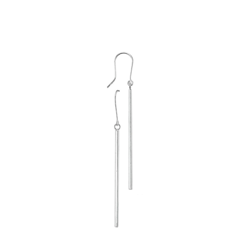 Aretes largos de tubo liso